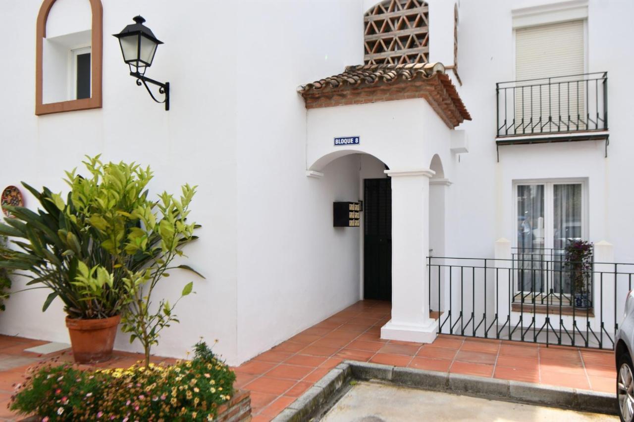 Beautiful Apt With Golf & Lake Views Mijas Golf Фуэнхирола Экстерьер фото